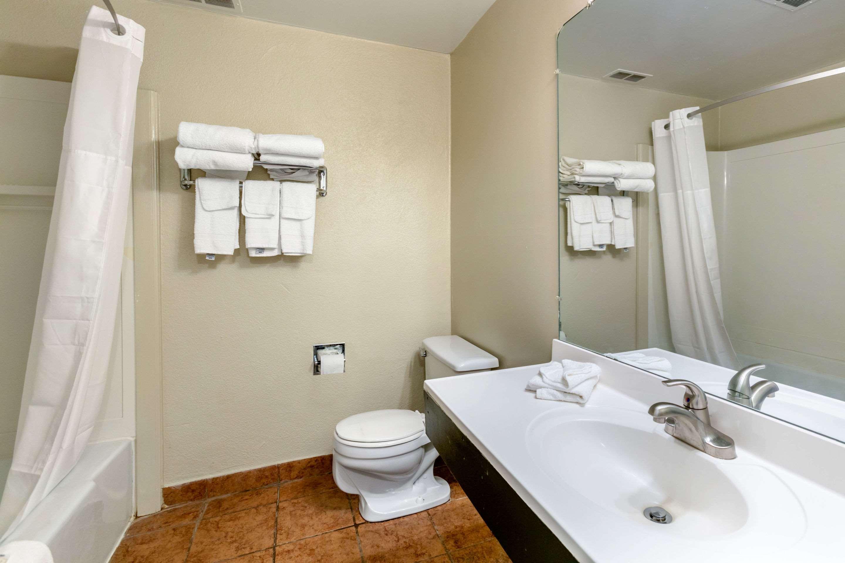 Quality Inn Rawlins I-80 Exterior photo